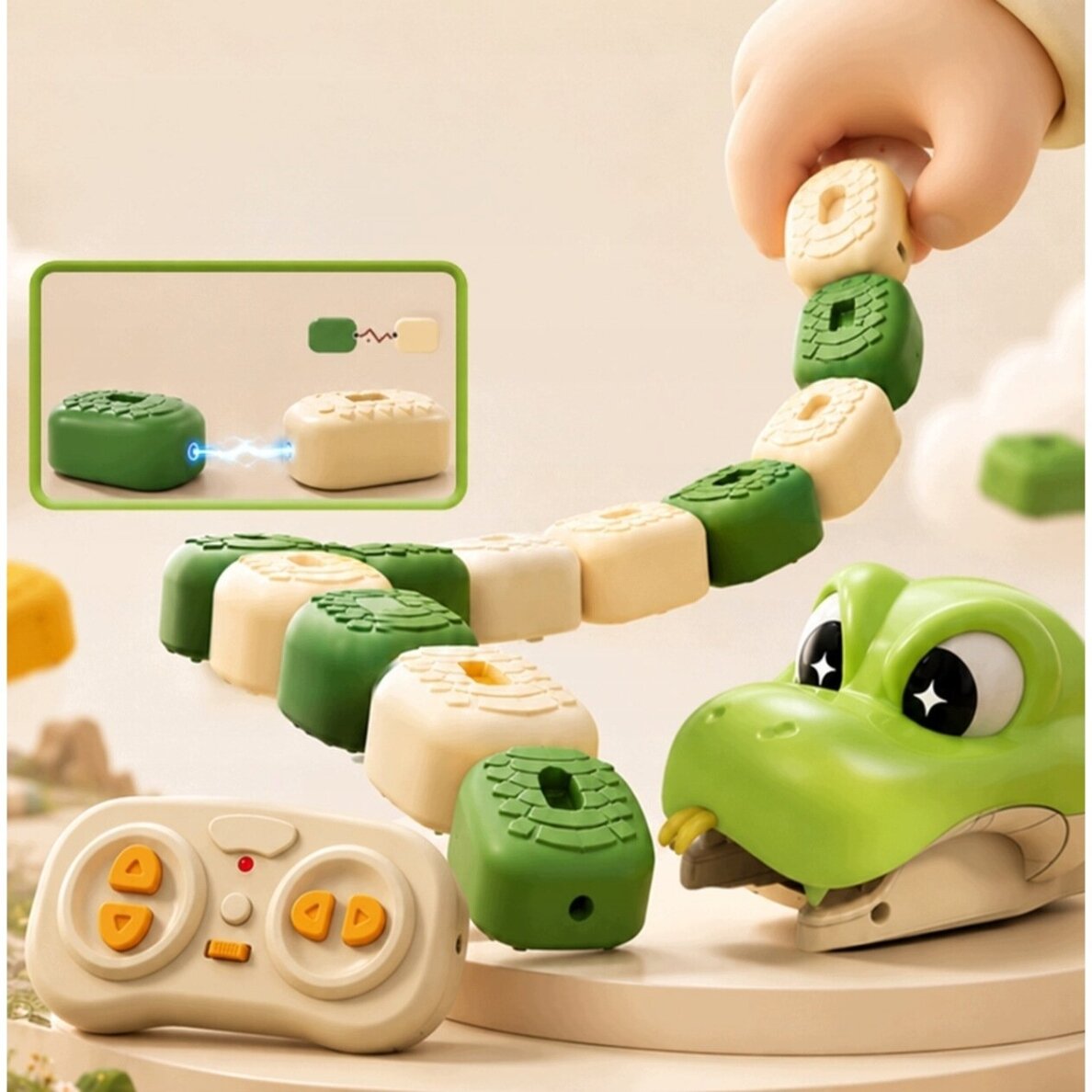 Nuotoliniu būdu valdomas RC magnetinis krokodilas – 8 segmentai, pultelis, USB-C 3